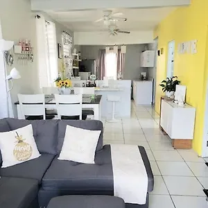 Holiday home Casa Amalia Beach House, Aguada